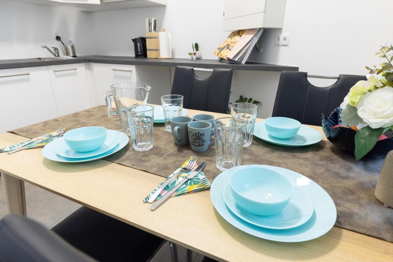 Yeshello Vienna Central Station Apartment Bagian luar foto